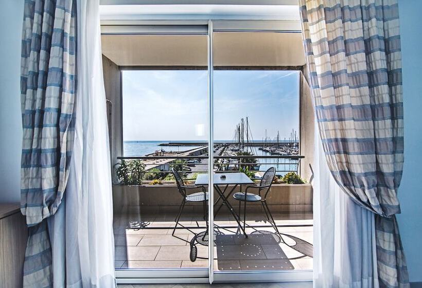 바다 전망 스위트, Aregai Marina Hotel & Residence