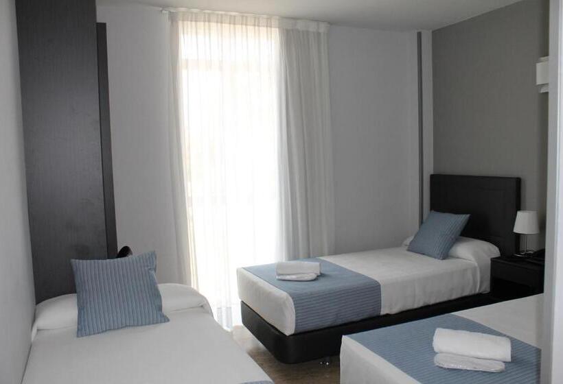 스탠다드 트리플 룸, Barajas Plaza