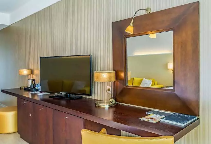 اتاق لوکس با چشم‌انداز استخر, Barceló Royal Beach   All Inclusive