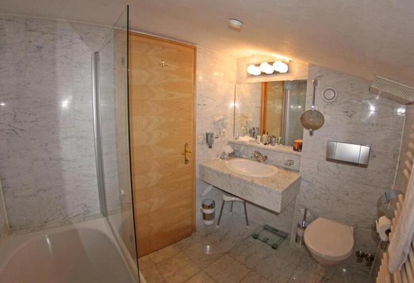 חדר סטנדרט יחיד, Bergwelt