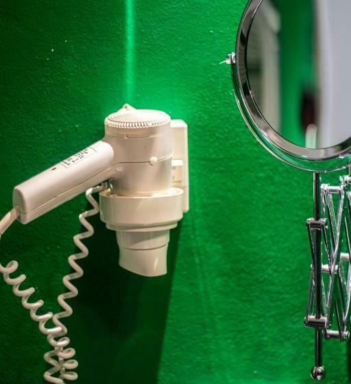 سوییت جونیور, Cavour By Lvg Hotel Collection