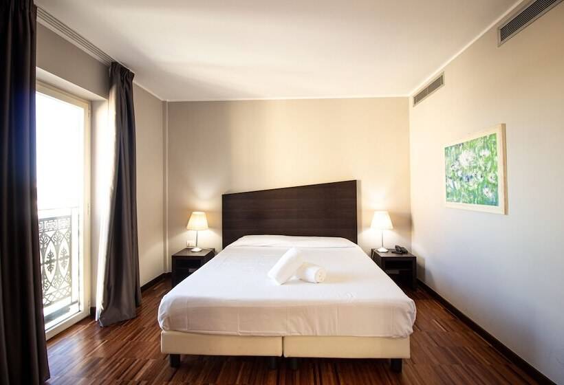 سوییت جونیور, Cavour By Lvg Hotel Collection