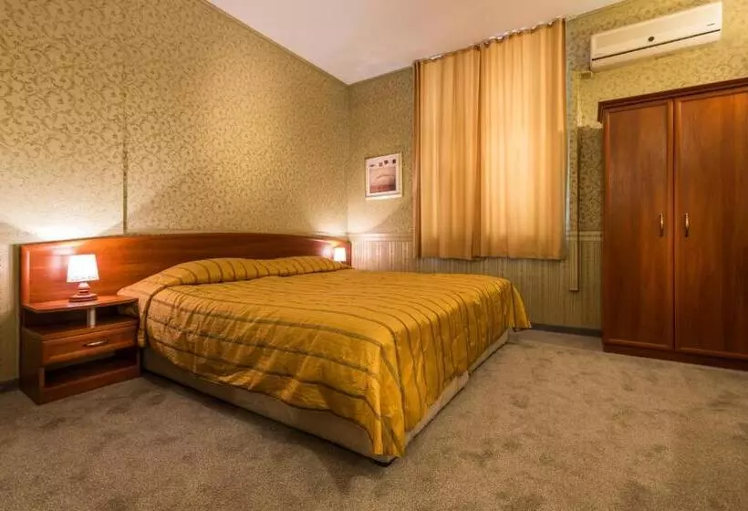 スタンダードルーム, Family Hotel Chiplakoff