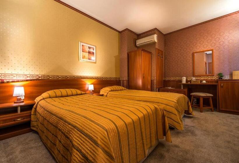 スタンダードルーム, Family Hotel Chiplakoff