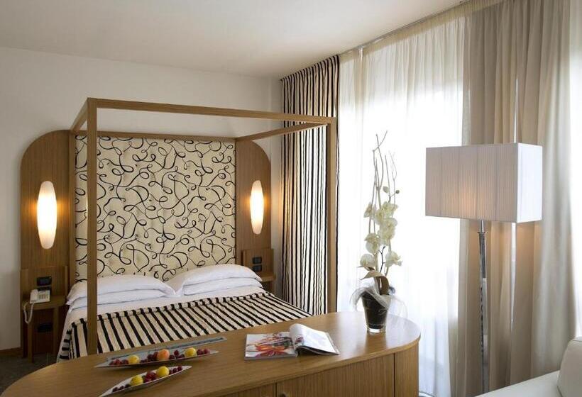 주니어 스위트, Grand Hotel Admiral Palace