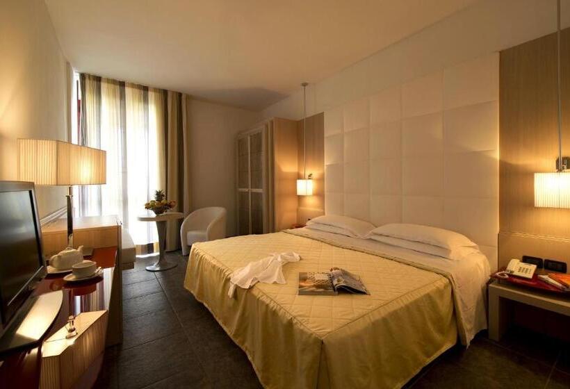 패밀리 룸, Grand Hotel Admiral Palace