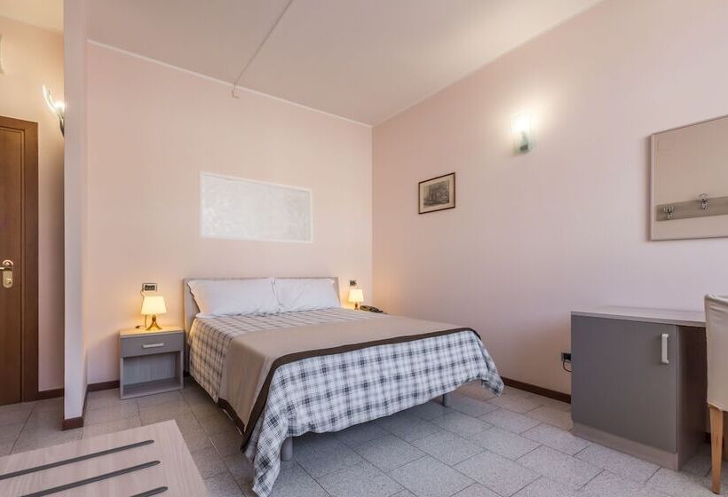 חדר סטנדרט, Maris