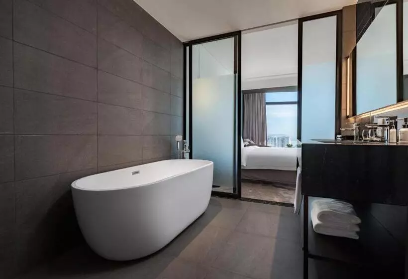 ファミリールーム, Crowne Plaza Danang City Centre, An Ihg