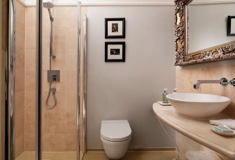 اتاق راحتی, Telegraaf, Autograph Collection