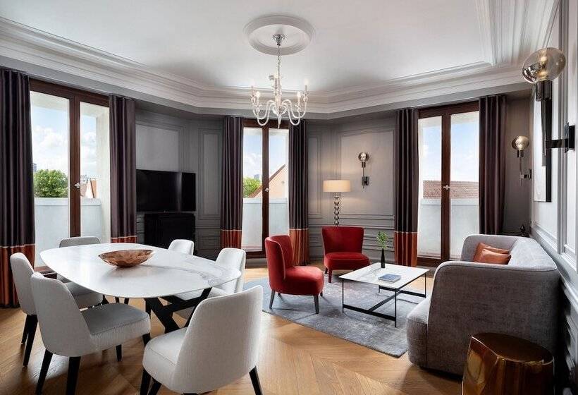 مجموعه ویستا شهر, Telegraaf, Autograph Collection