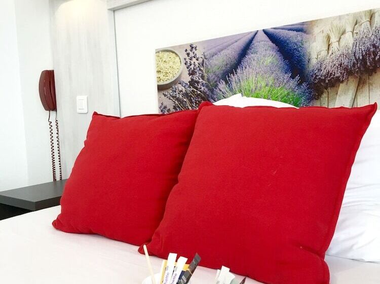 חדר משפחתי, Victoria