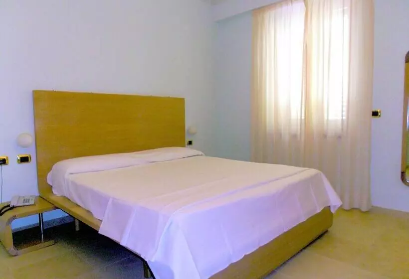 اتاق کلاسیک, Villa Carolina