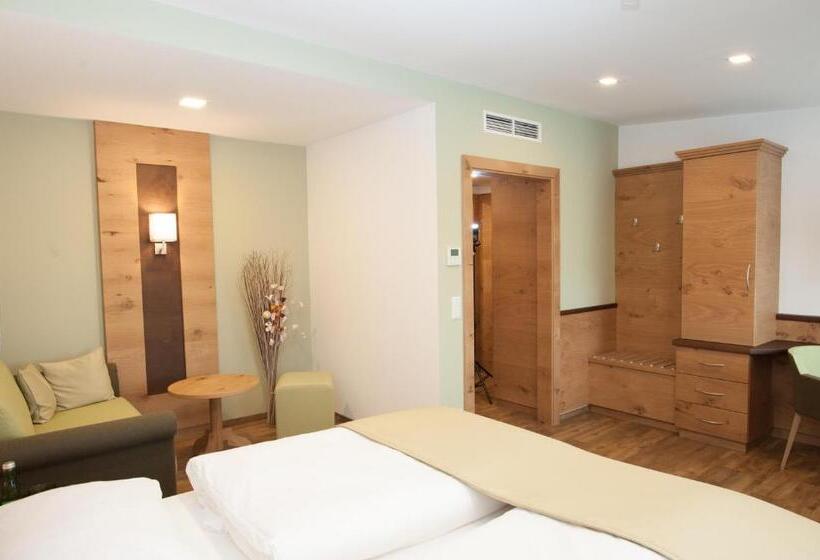 舒适型房间, Zur Post