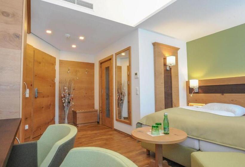 舒适型房间, Zur Post