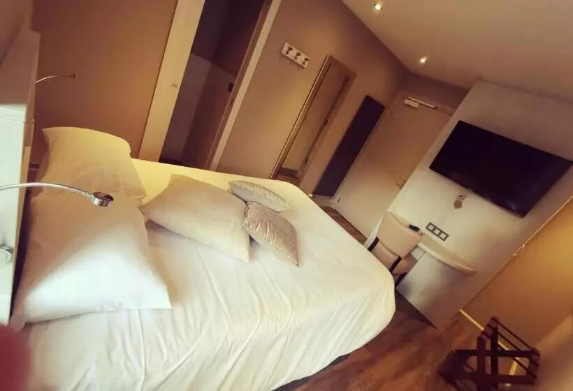 コンフォートルーム, Logis Hotel Des Bains