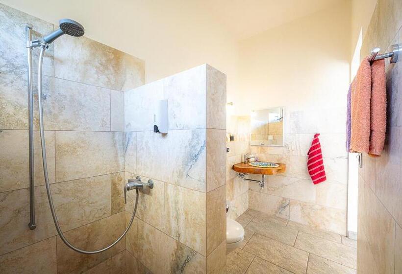 غرفة قياسية مطلّة علي البحر, Casa Laureles