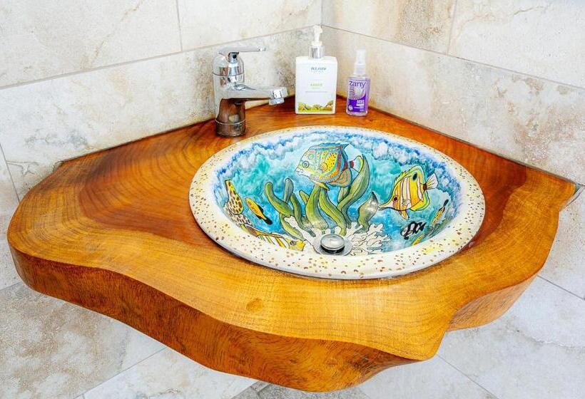 غرفة قياسية مطلّة علي البحر, Casa Laureles