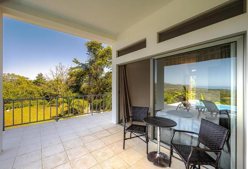 غرفة قياسية مطلّة علي البحر, Casa Laureles