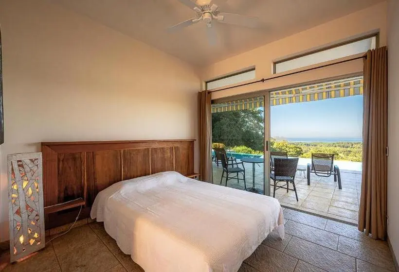 オーシャンビュースタンダードルーム, Casa Laureles