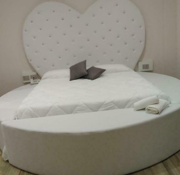 סוויטה עם ג'קוזי, Baccus Palace