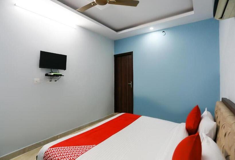 غرفة كلاسيكية ثلاثية, Shehnai