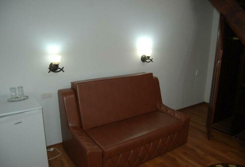 メゾネットスイート, Pensiunea Bogdan