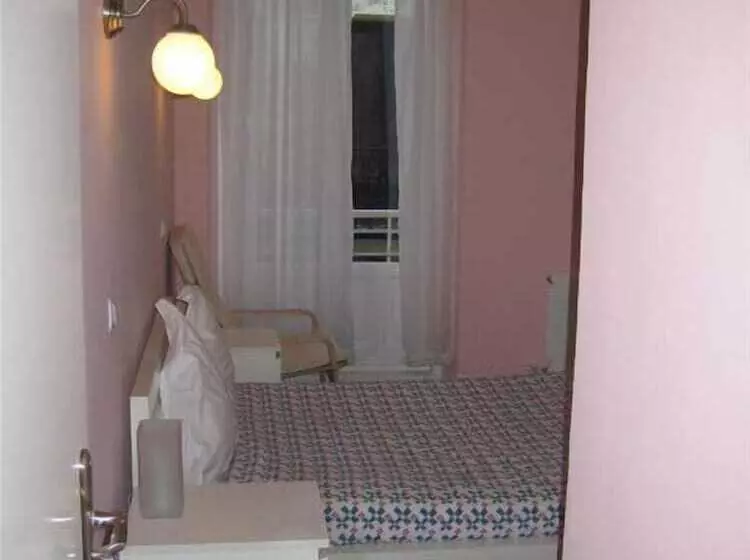 اتاق راحتی, Hostal Goyal Pizarro