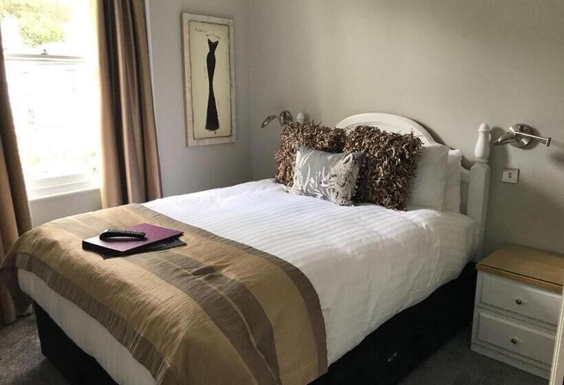 חדר בסיסי, Ambleside Townhouse