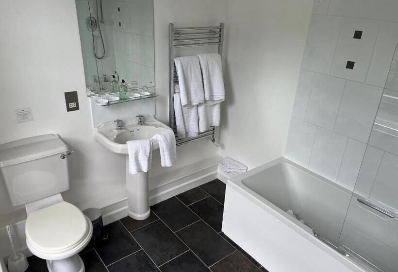 חדר משפתחתי סופריור, Ambleside Townhouse