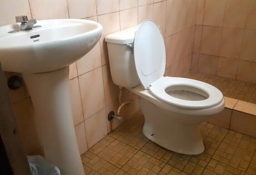 غرفة قياسية ثلاثية, Bali Panama