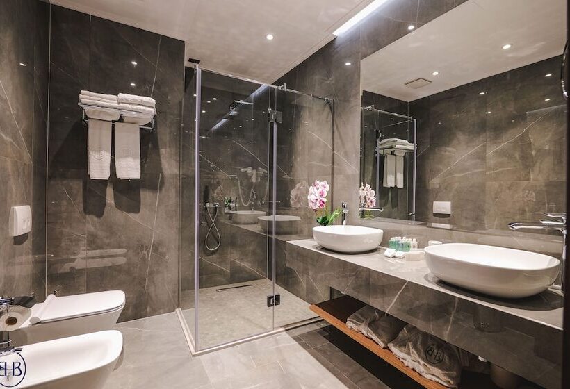 オーシャンビューデラックススイート, Butrinti & Spa