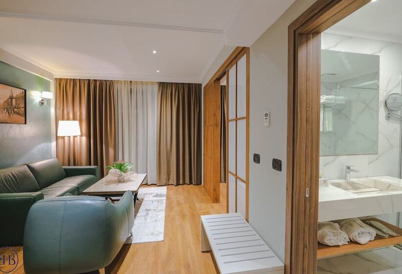 Junior Suite Vista Ciutat, Saranda Butrinti, Affiliated by Melia