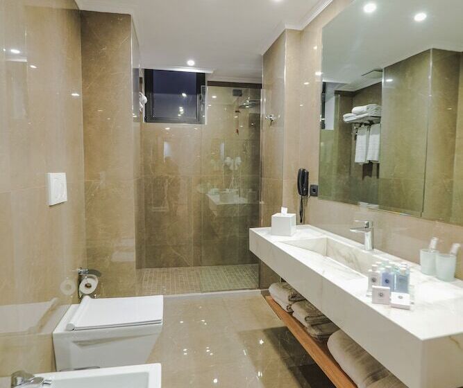 Junior Suite Vista Ciutat, Saranda Butrinti, Affiliated by Melia