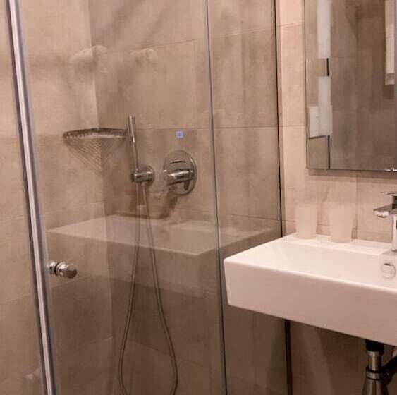 オーシャンビューデラックスルーム, Butrinti & Spa