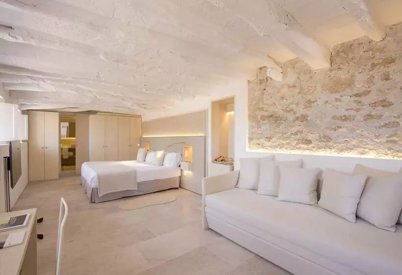 اتاق استاندارد, Can Simoneta Adults Only