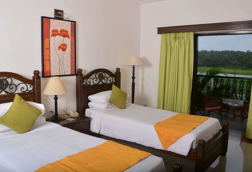 Kertre Néző Superior Szoba, Mercure Goa Devaaya Resort