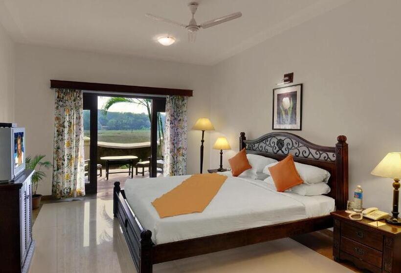 Kertre Néző Superior Szoba, Mercure Goa Devaaya Resort