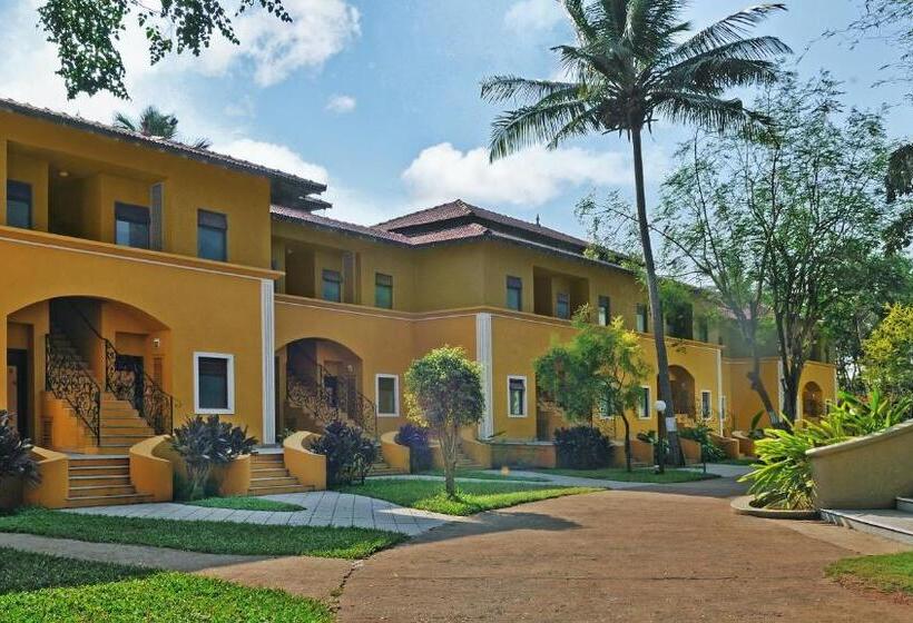Kertre Néző Superior Szoba, Mercure Goa Devaaya Resort