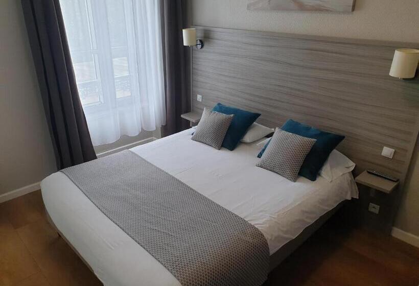 غرفة سوبيريور, Henri Iv