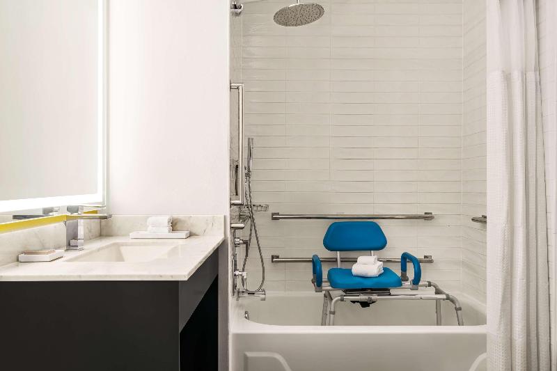 Quarto Deluxe, Pullman Shanghai Central