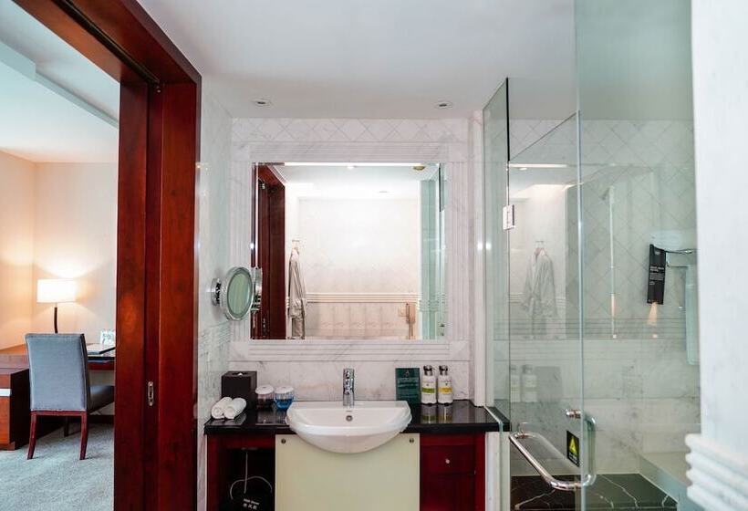 Quarto Deluxe, Pullman Shanghai Central