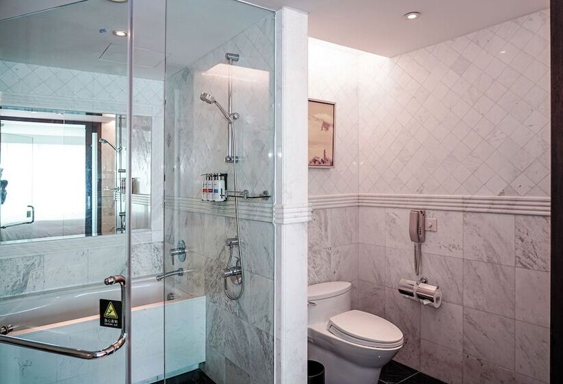 Quarto Deluxe, Pullman Shanghai Central