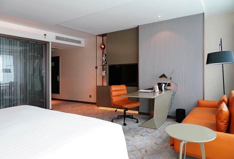 Quarto Executivo, Pullman Shanghai Central
