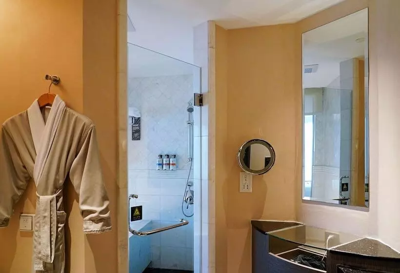 Superior Kamer, Pullman Shanghai Central