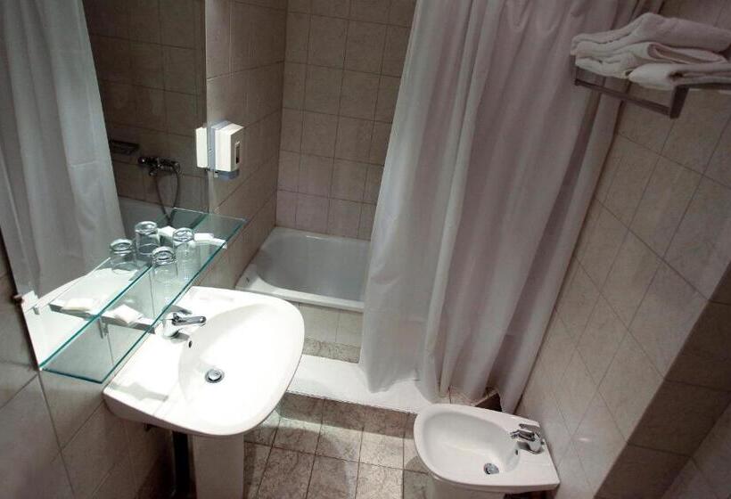 اتاق استاندارد چهار تخته, Regency