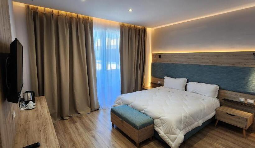 חדר סטנדרט נוף להרים, Regina Blu