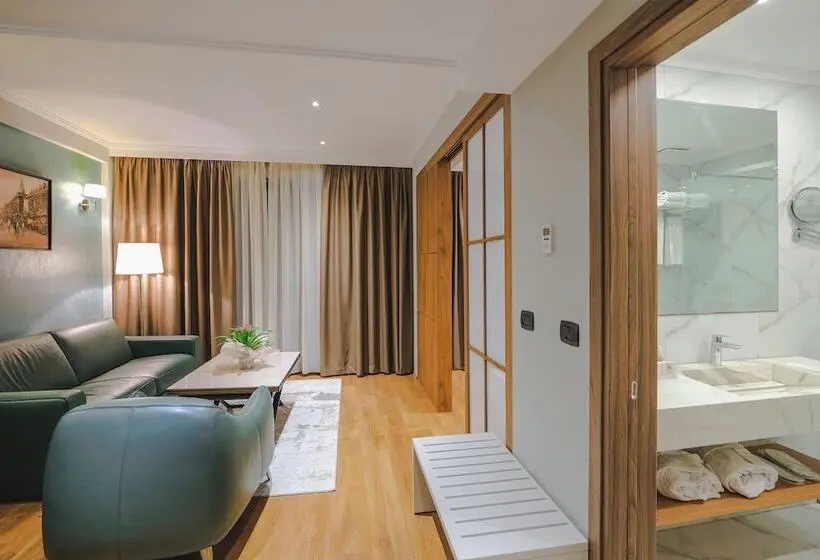 Junior Suite Vue Ville, Saranda Butrinti, Affiliated by Melia