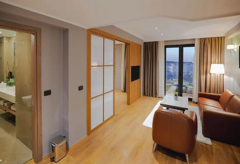 Junior Suite Vue Mer, Saranda Butrinti, Affiliated by Melia