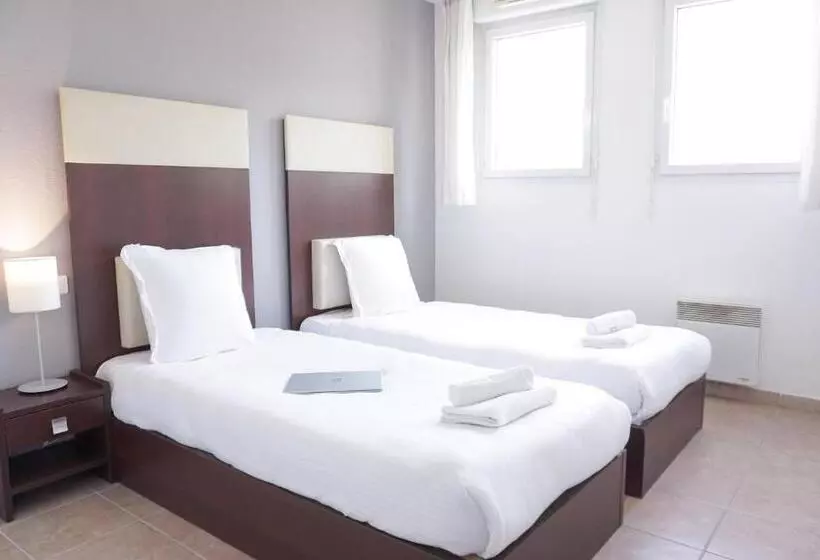 ツーベッドルーム　ヴィラ, Zenitude Hôtel Résidences Toulon Six Fours