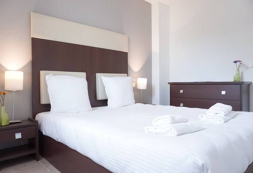 Апартаменты 3 Спальни, Zenitude Hôtel Résidences Toulon Six Fours